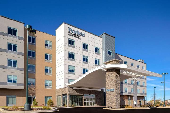 Hotel para 5 personas, con piscina y terraza - 1