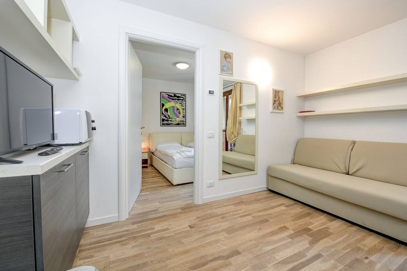 Ganze Wohnung, Ferienwohnung 'Rosa delle Dolomiti Bilocale2' mit Bergblick & gemeinsamer Sauna in Carisolo, Adamello-Presanella-Alpen