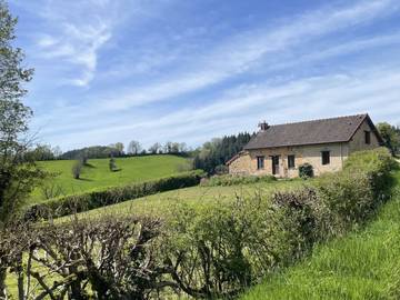 Gîte pour 7 personnes, avec terrasse et jardin, animaux acceptés à Étang-sur-Arroux