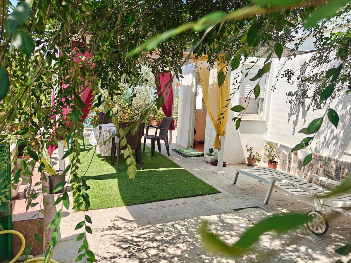 Beautiful and peaceful villa in Valencia with private pool in Llíria, Valencia Provinz
