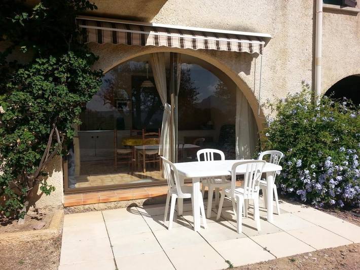 Maison d’hôte pour 4 personnes, avec vue ainsi que jardin et terrasse, animaux acceptés