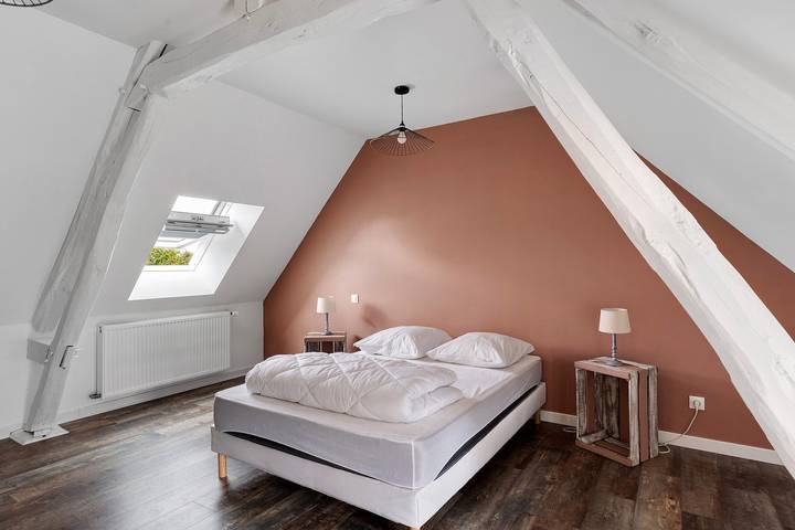 Maison de vacances au calme près de Beauval 10p avec terrasse privée, jardin partagé et Wi-Fi in Selles-sur-Cher, Région de Romorantin-Lanthenay