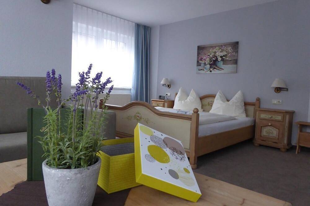 Doppelzimmer, Komfort + - Herberger's Gasthaus - Pension \"Zur Schachtelbud\" in Oberwiesenthal, Erzgebirge