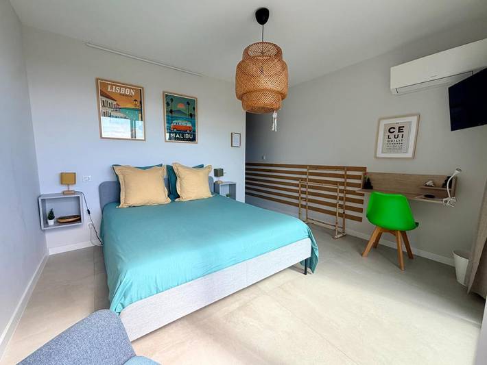 Maison d’hôte pour 2 personnes, avec Terrasse et Jacuzzi ainsi que Jardin et Vue à Ajaccio