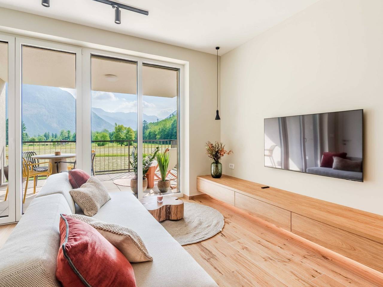 Ganze Wohnung, Bovec Chic Apartment with Sauna - One Bedroom Apartment with Balcony in Bovec, Triglav Nationalpark