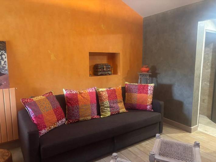 Maison d’hôte pour 4 personnes, avec vue et sauna ainsi que piscine et jardin dans Rhône - 4