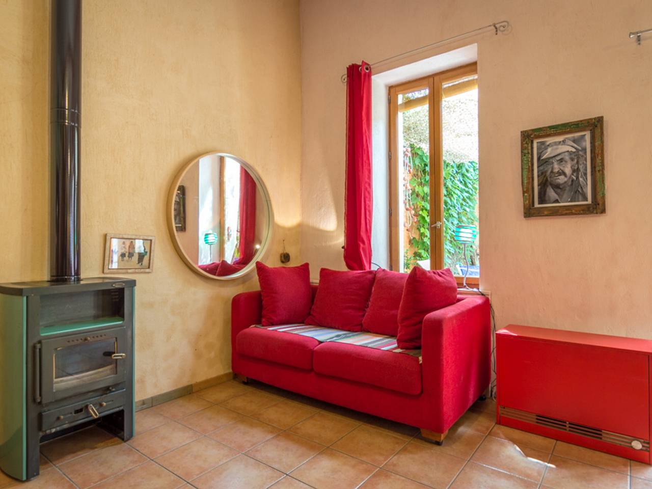 Apartamento entero, Loft renovado con aire acondicionado y jardín en Mèze in Mèze, Costa mediterránea (Francia)