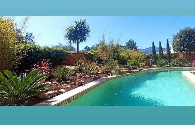 Location de vacances pour 2 personnes, avec vue ainsi que jardin et piscine, animaux acceptés à Saint-André - 2