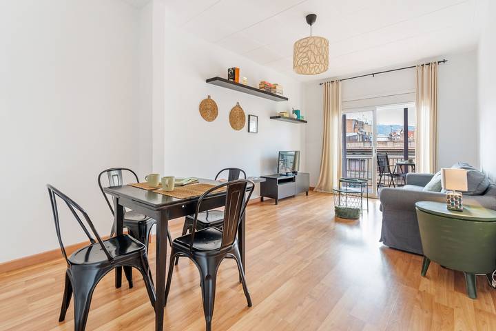 Appartamento per 4 persone, con balcone a Eixample