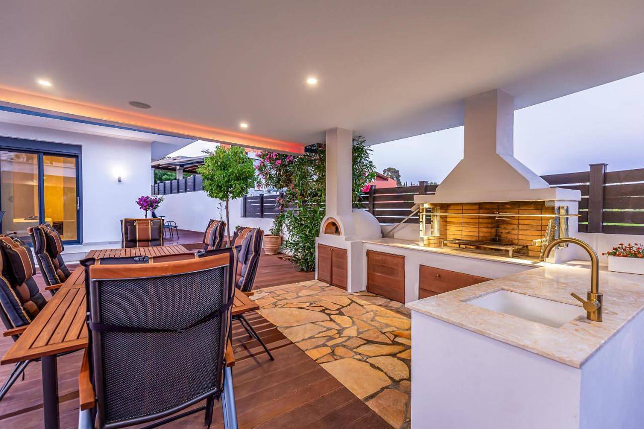 Ολόκληρο το διαμέρισμα, Three-Bedroom House in Άγιο Ιωάννη (Κέρκυρα), Κέρκυρα