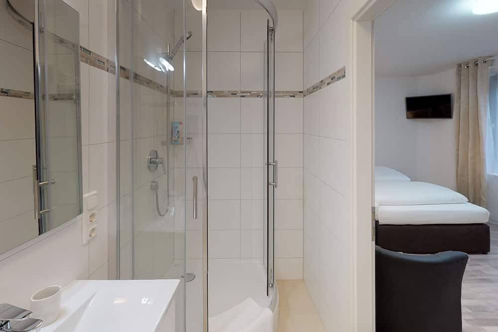 Ganze Wohnung, Apartment Erdgeschoß in Bad Homburg vor der Höhe, Bad Homburg