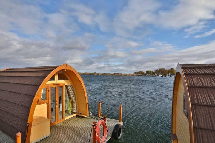 Boot für 2 Personen, mit Terrasse und Seeblick am Greifswalder Bodden - 4