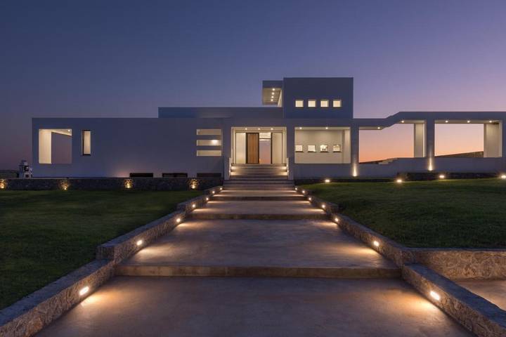 Villa pour 8 personnes, avec Balcon et Jacuzzi ainsi que Terrasse et Jardin