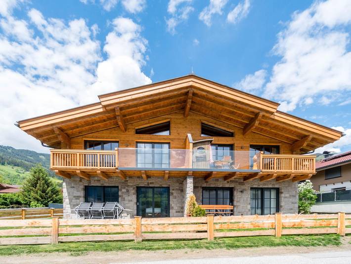 Ferienhaus für 10 Personen, mit Sauna und Garten