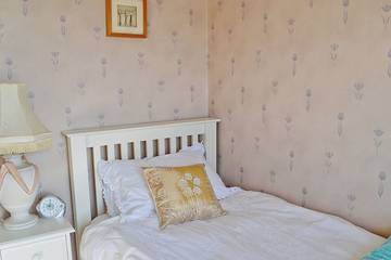 Holiday Home for 5 People in Lytham St Annes, Blackpool Pleasure Beach, Photo 3