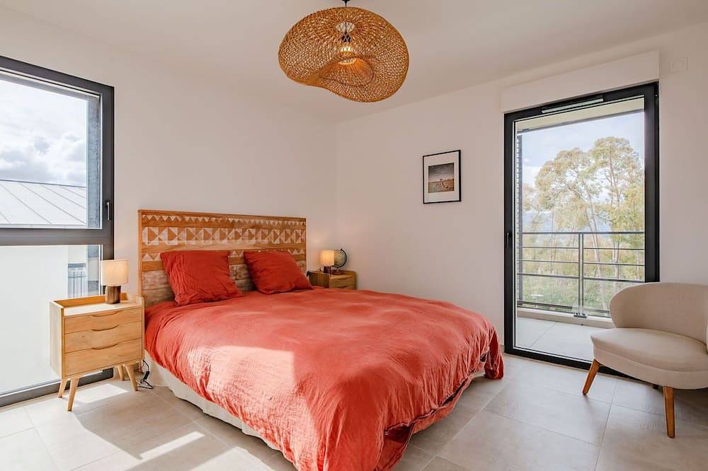 Mooi vrijstaand vakantiehuis voor 8 personen met privé zwembad, Wifi, airco, Tv en terras in La Roquette-sur-Siagne, Cannes regio