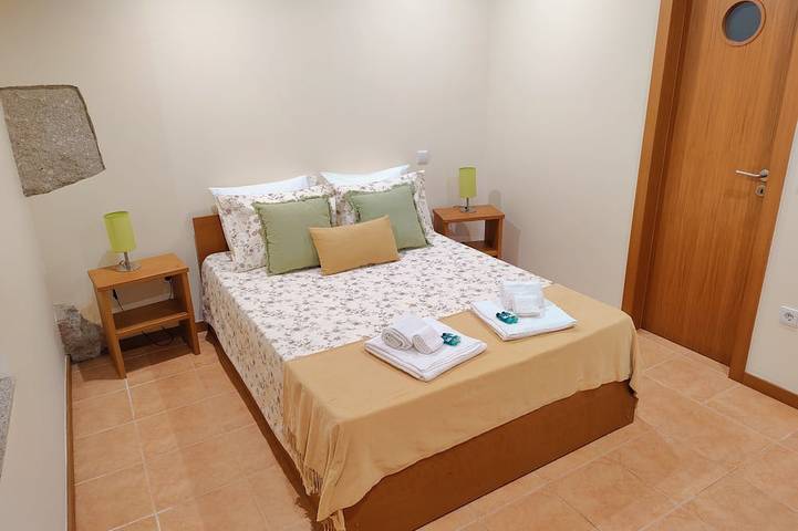 Location de vacances pour 12 personnes, avec sauna et jardin dans Vila Verde - 2