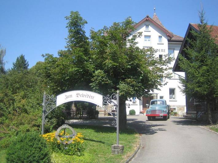 Hotel für 3 Personen, mit Terrasse und Garten sowie Ausblick in Schwende