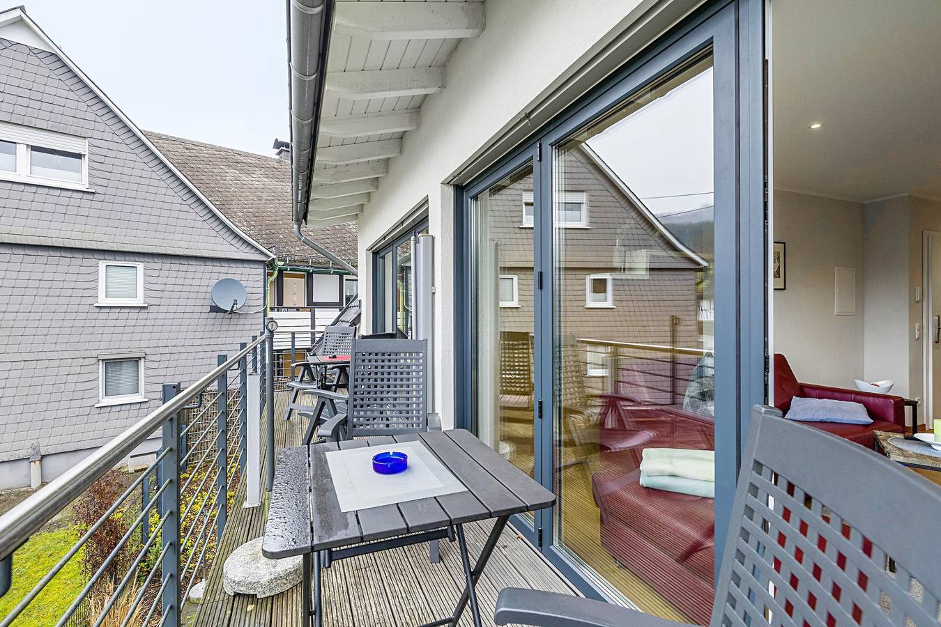 Ganze Wohnung, Apartment 'Ferienwohnung Nachtigal C, 50qm' mit Bergblick, gemeinsamer Terrasse und Wlan in Lennestadt, Sauerland