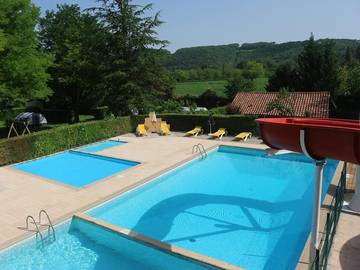 Tente pour 4 personnes, avec bassin pour enfant en Dordogne