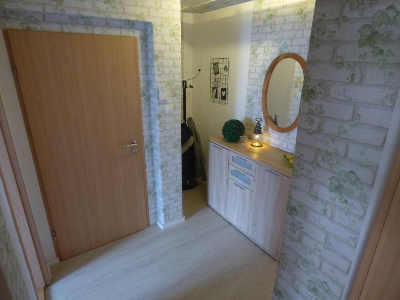 Ganze Wohnung, Große Ferienwohnung Genius mit Garten in Voslapp, Wilhelmshaven