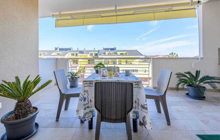 Appartement de vacances entier, Appartement ensoleillé avec parking, Internet à Tortoreto in Tortoreto Lido, Région de Tortoreto