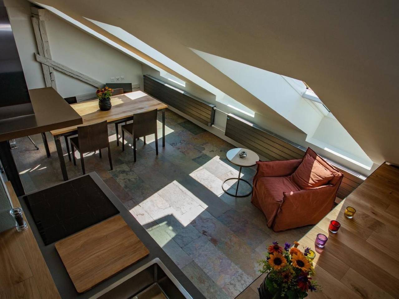 Ganze Wohnung, Loft auf zwei Ebenen in Vully-les-Lacs, Drei-Seen-Land