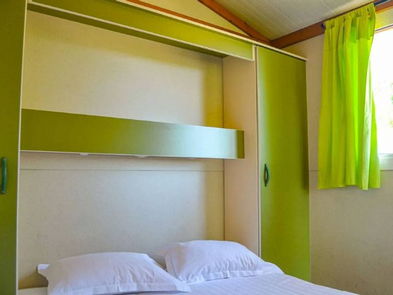 Bungalow con terraza - 5 pers, 2 habitaciones, jardín in Coimbra, Distrito de Coimbra