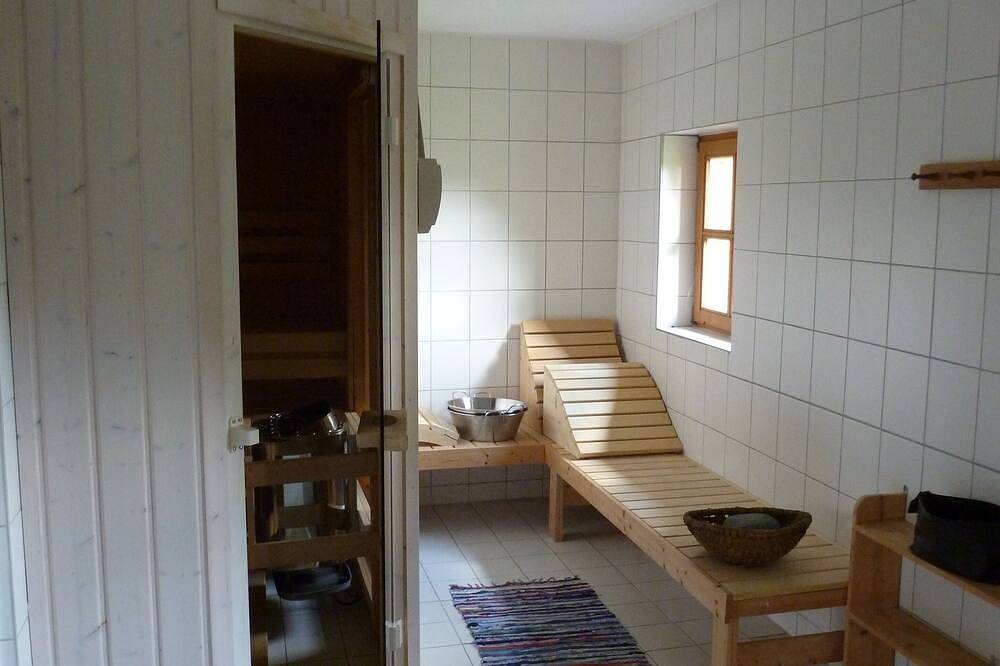 Oude boerderij in een afgelegen locatie, foto 13