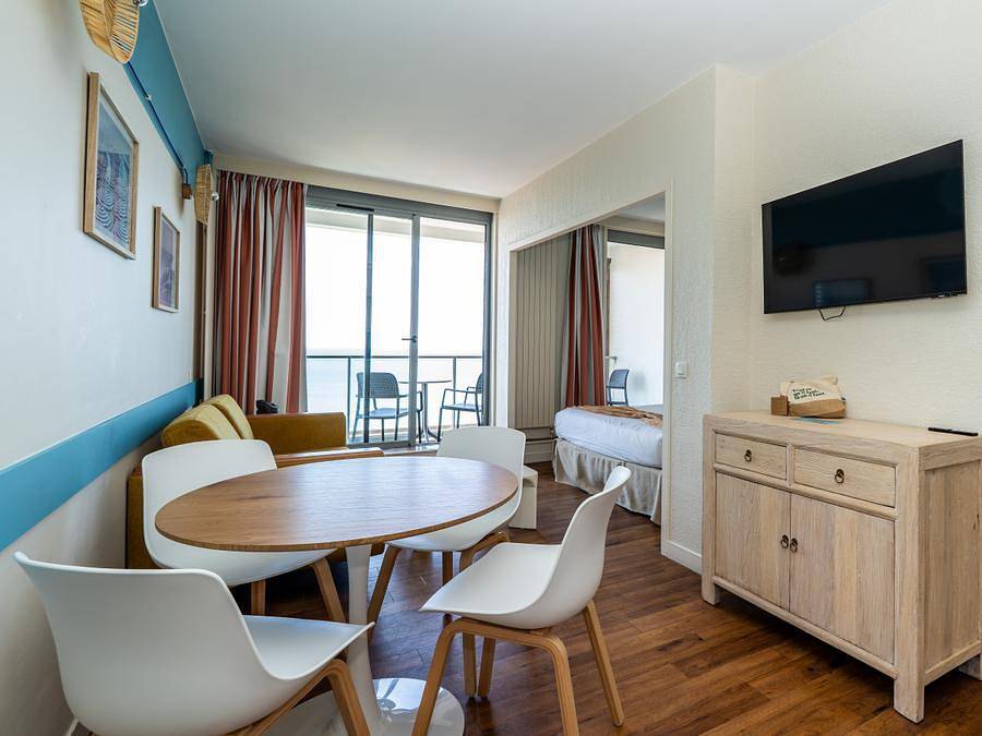 Hôtel & Résidence Le Grand Large - Studio 4 persons - Studio 2/4 persons Superior in Biarritz, Bayonne region