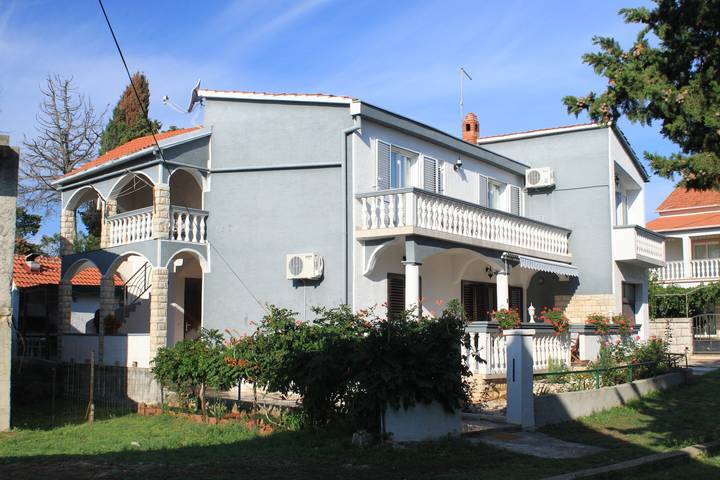 Ganze Wohnung, 1-Zimmer-Ferienwohnung mit Balkon Kukljica, Ugljan A-8400-b in Kukljica, Insel Ugljan