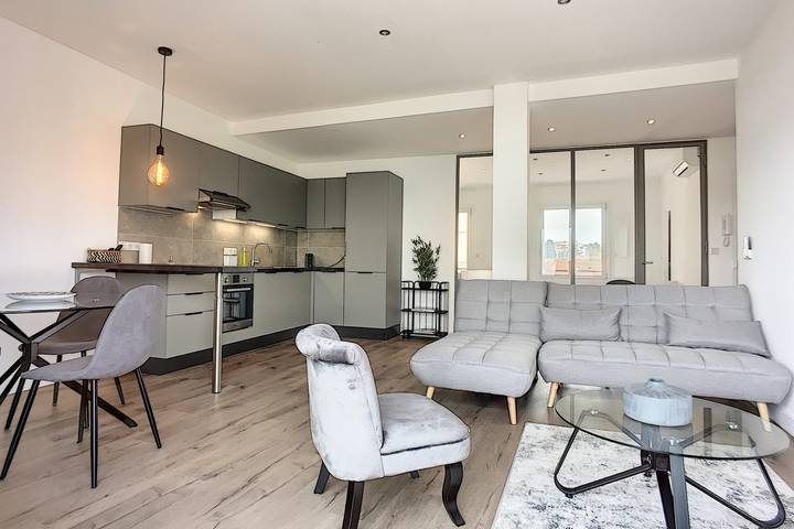 Ferienwohnung für 2 Personen, mit Balkon in Antibes - 2