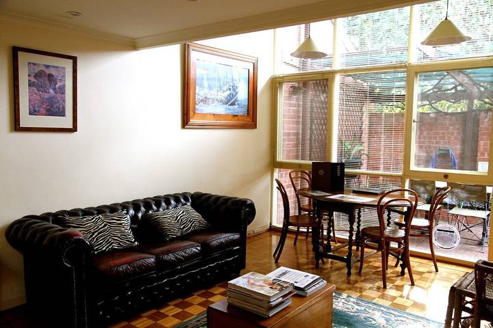 Cottage for 5 people, with terrace in Adelaide