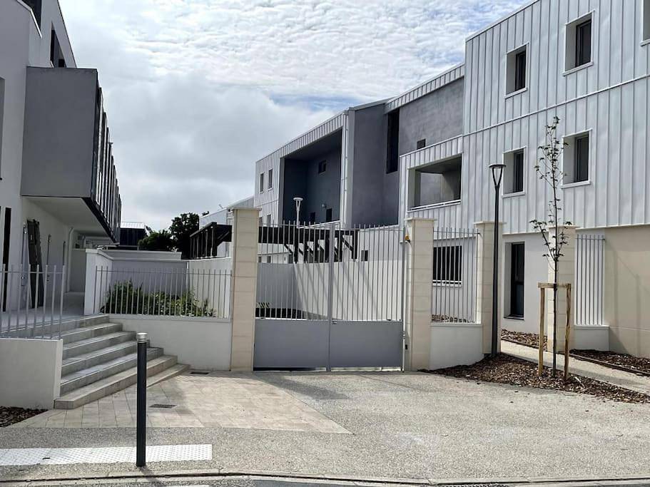 Appartement entier, One-Bedroom Apartment in Puilboreau, Région de La Rochelle
