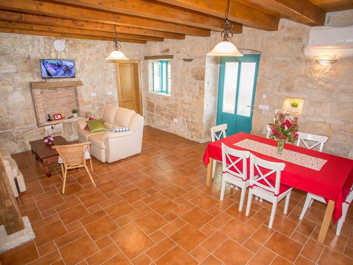 Villa für 8 Personen, mit Garten und Balkon sowie Pool in Porec und Umgebung - 2