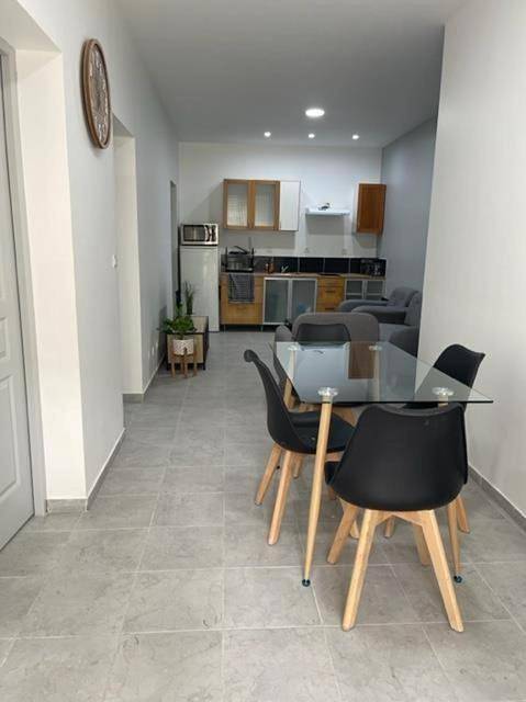 Gîte pour 6 personnes, avec terrasse et jardin, animaux acceptés à Villiers-le-Bel - 3