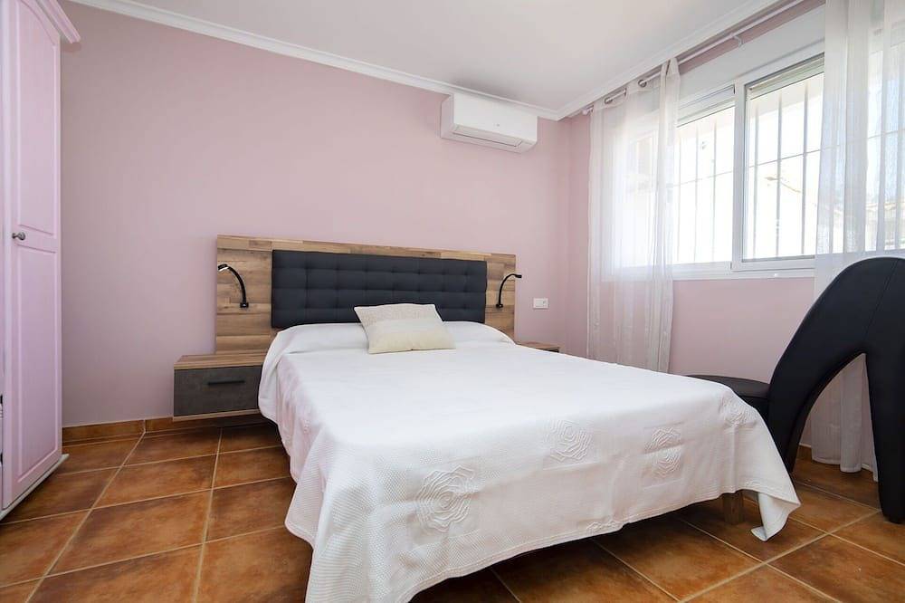 Maravillosa casa de vacaciones  con Wifi, A/C, piscina privada, Tv, terraza y aparcamiento in San Juan de Alicante, Costa Blanca