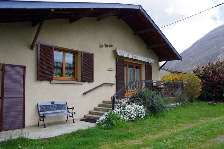 Gîte pour 8 personnes, avec terrasse et jardin, animaux acceptés dans l' Ariège - 2