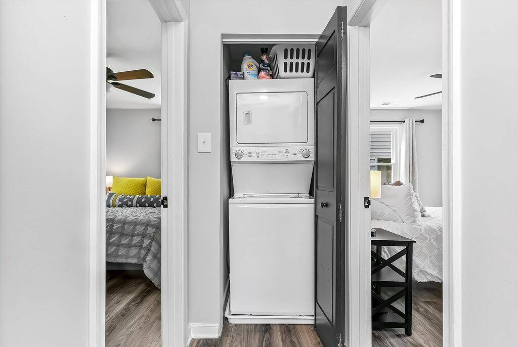 *Monthly* Renovated 2br Mod Boho Chic Smart Home in Henrico County