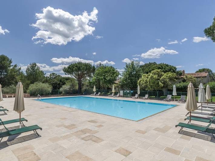 Location de vacances pour 4 personnes, avec sauna et balcon ainsi que jardin et piscine à La Motte - 3