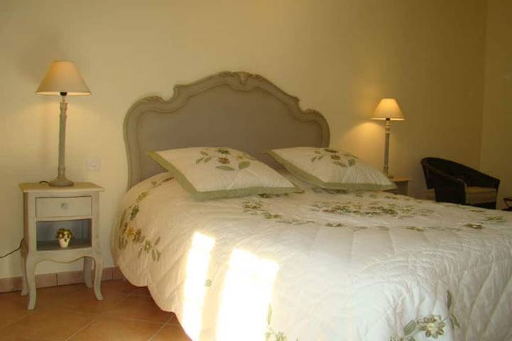 Chambre d’hôte pour 3 personnes, avec jardin