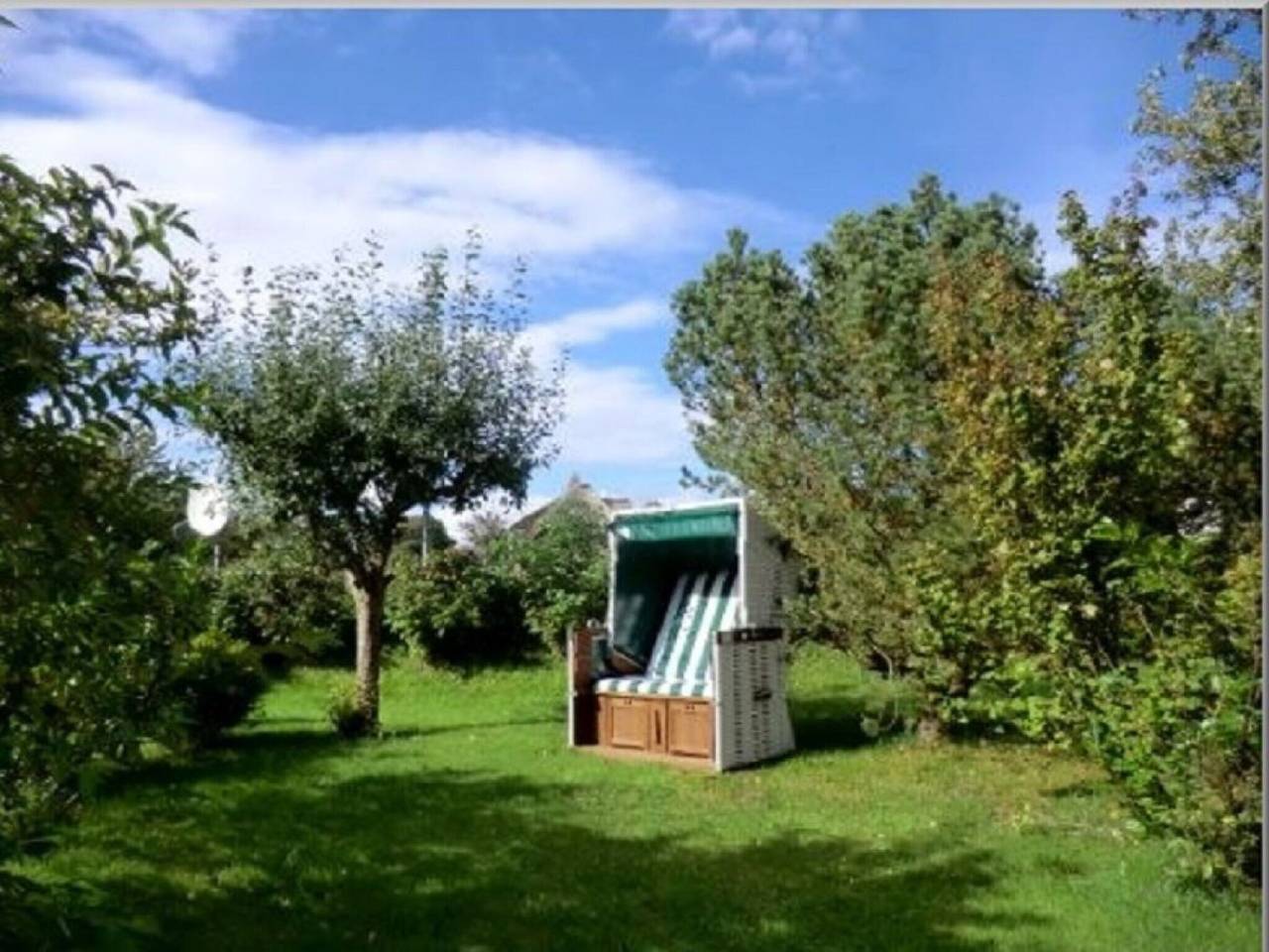 Ferienhaus in Nieblum mit Schwimmbecken in Nieblum, Föhr