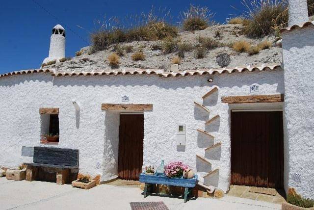 Casa rural para 5 personas, con jardín además de piscina y terraza en Galera - 3