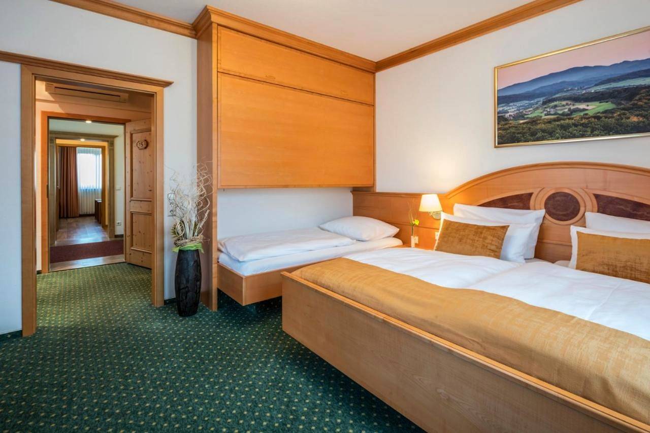 Hotel - Landgasthof Rebstock in Teningen - Bottingen, Teningen