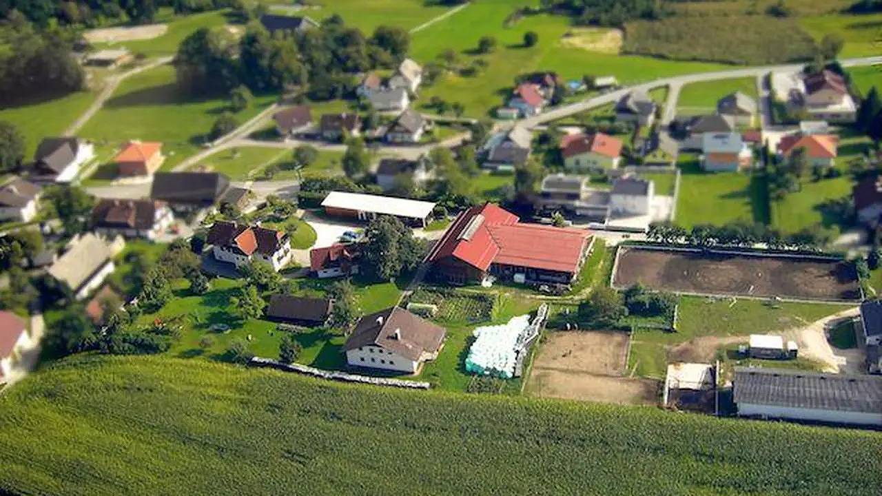 Ganze Ferienwohnung, Ferienwohnung für 6 Personen (72 m²) in Wernberg in Wernberg, Villach-Land