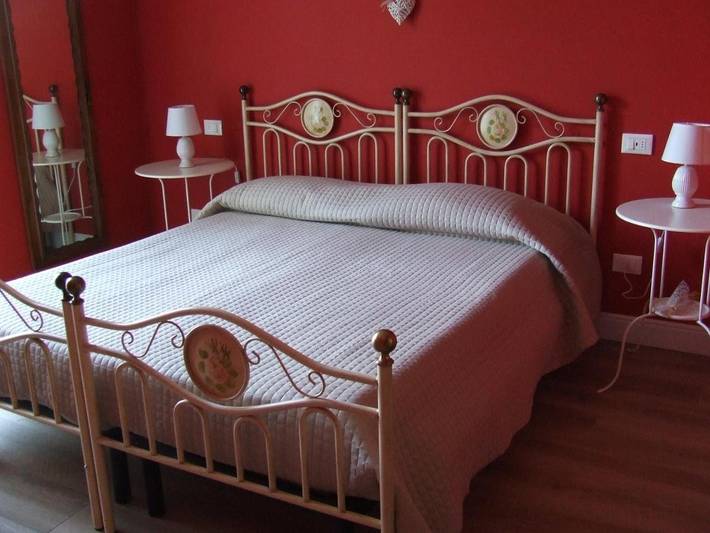 B&b per 2 persone, con Terrazza e Giardino nonché Piscina e Panorama a San Felice del Benaco