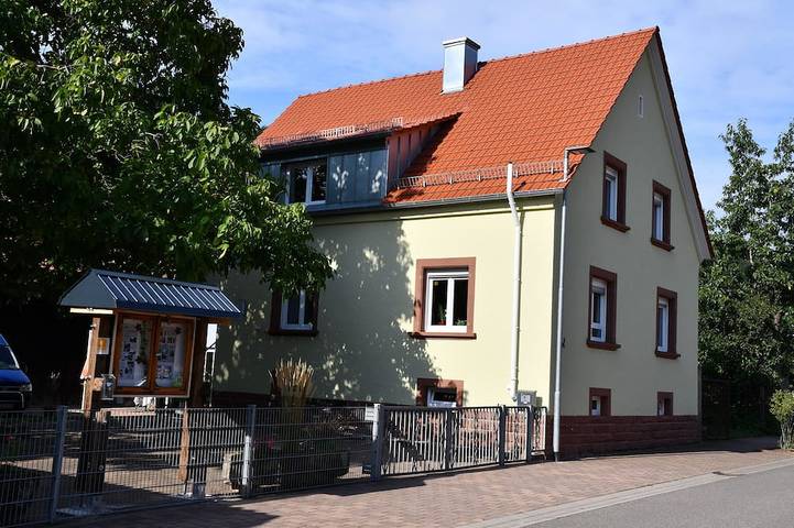 Ferienhaus für 11 Personen, mit Garten im Dahner Felsenland