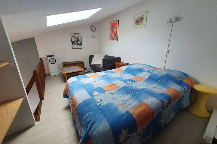 Gîte pour 5 personnes, avec terrasse, animaux acceptés dans Plage de l'Almanarre - 3