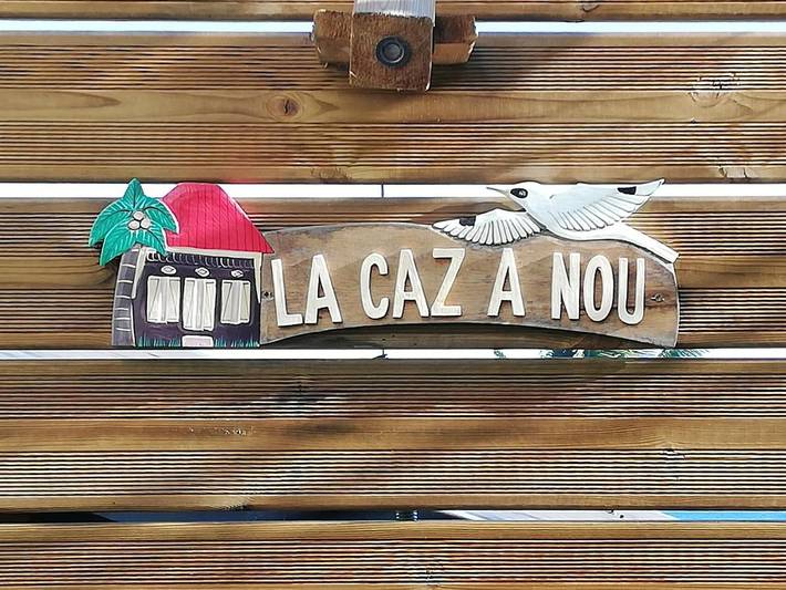 Gîte pour 2 personnes, avec jacuzzi et jardin, adapté aux familles dans Grands-Bois - 4