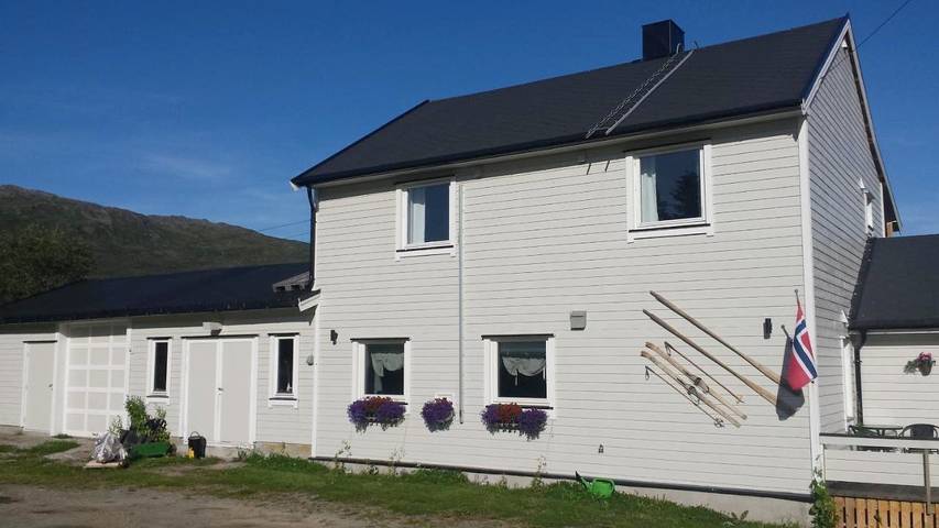 Ferienhaus für 6 Personen, mit Sauna und Garten sowie Ausblick, mit Haustier in Troms